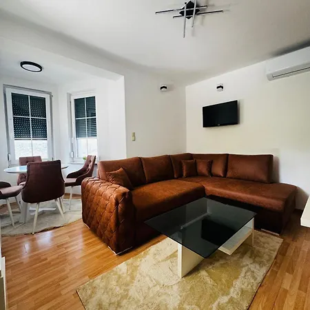 La Femme * 图兹拉